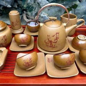 Bộ ấm chén bát mã